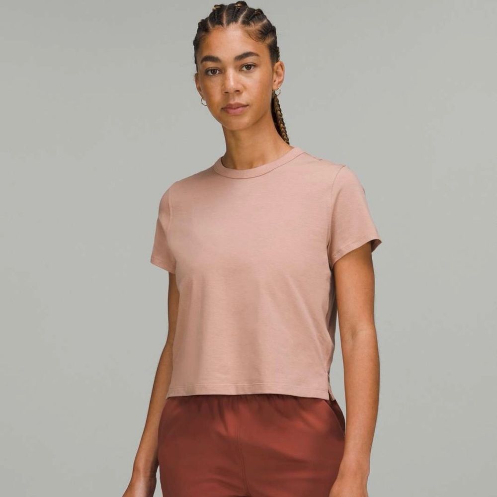 Lululemon Classic Fit Cotton Blend Tee